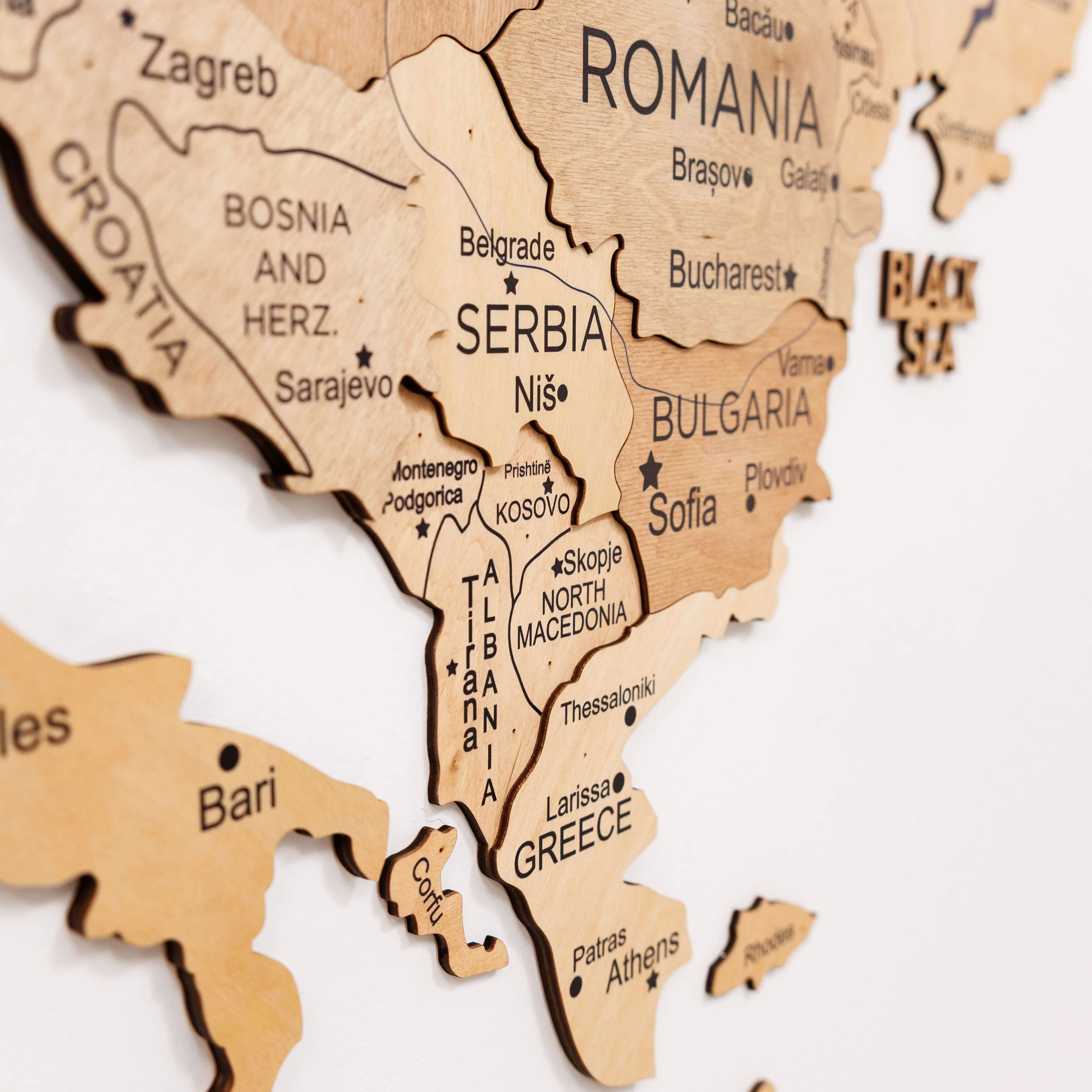 3D Europe Wooden Map Gold - Image 6