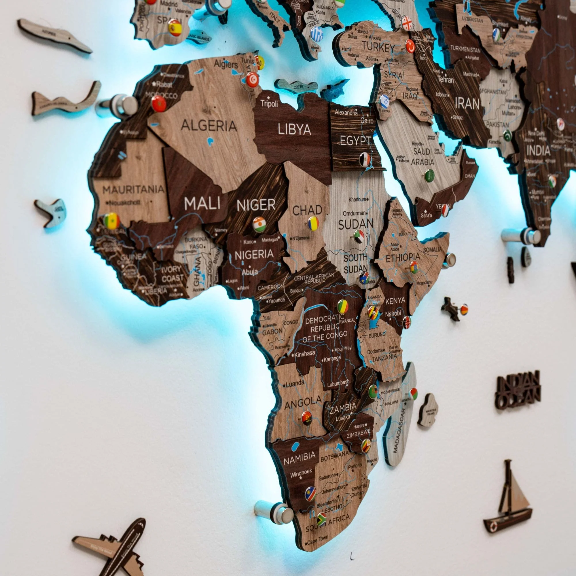 3D LED / LUMINOUS Wooden World Map 3.0 Cappuccino - Image 7