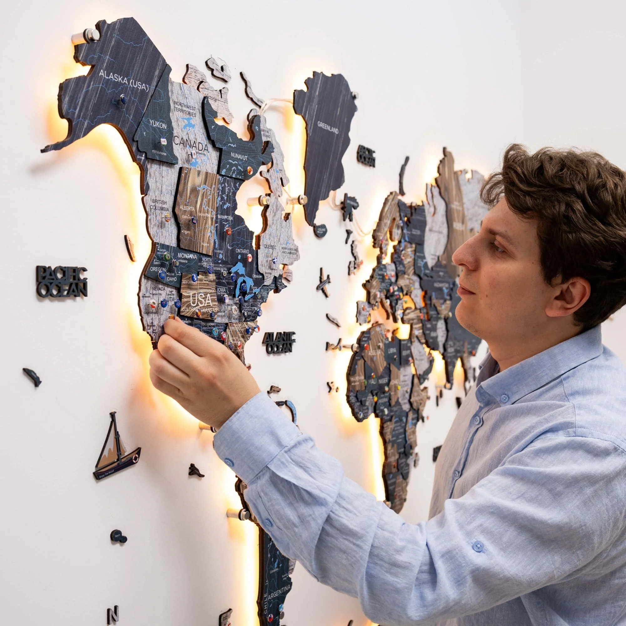 3D LED / LUMINOUS Wooden World Map 3.0 Mystery - Image 17