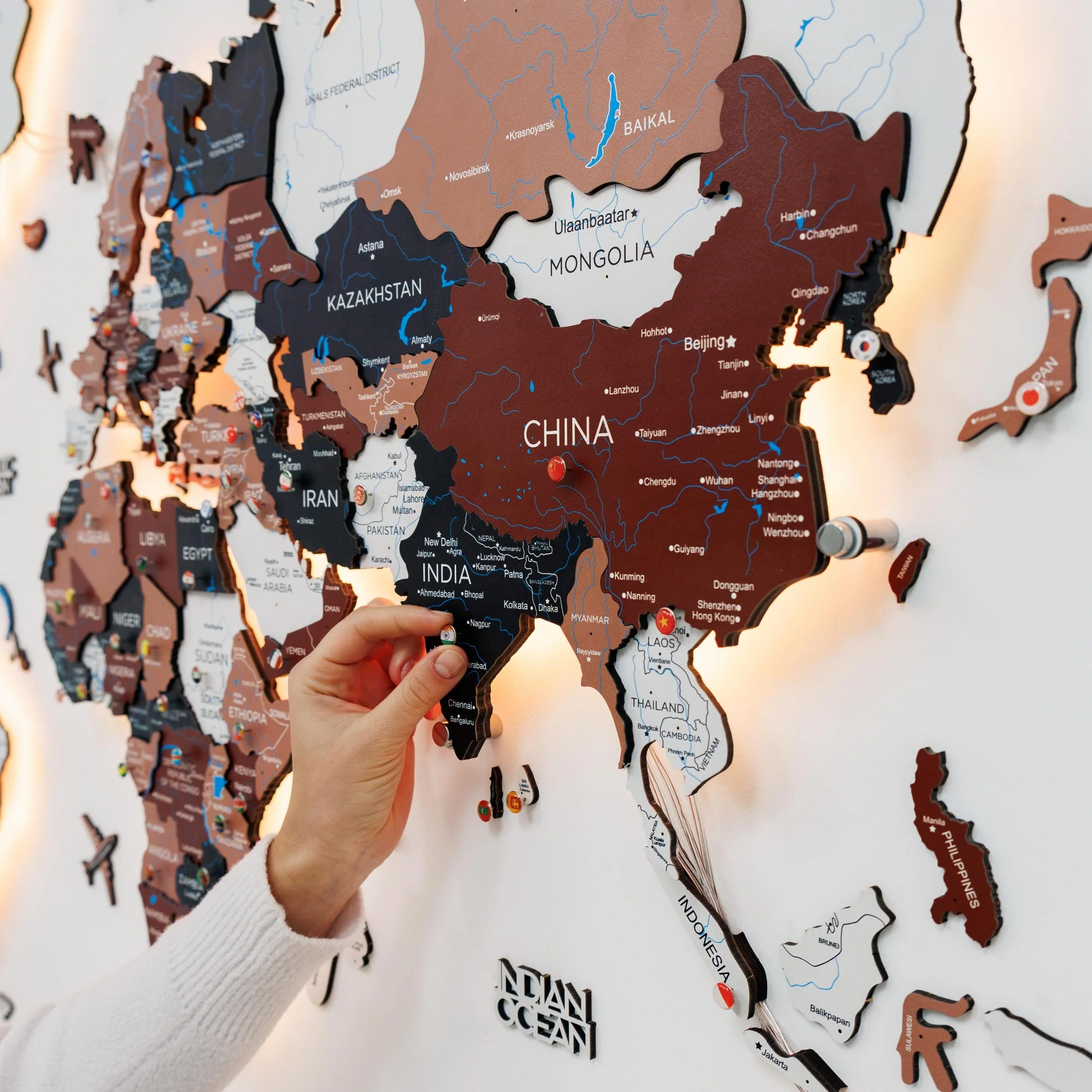 3D LED / LUMINOUS Wooden World Map 3.0 Rustic - Image 5