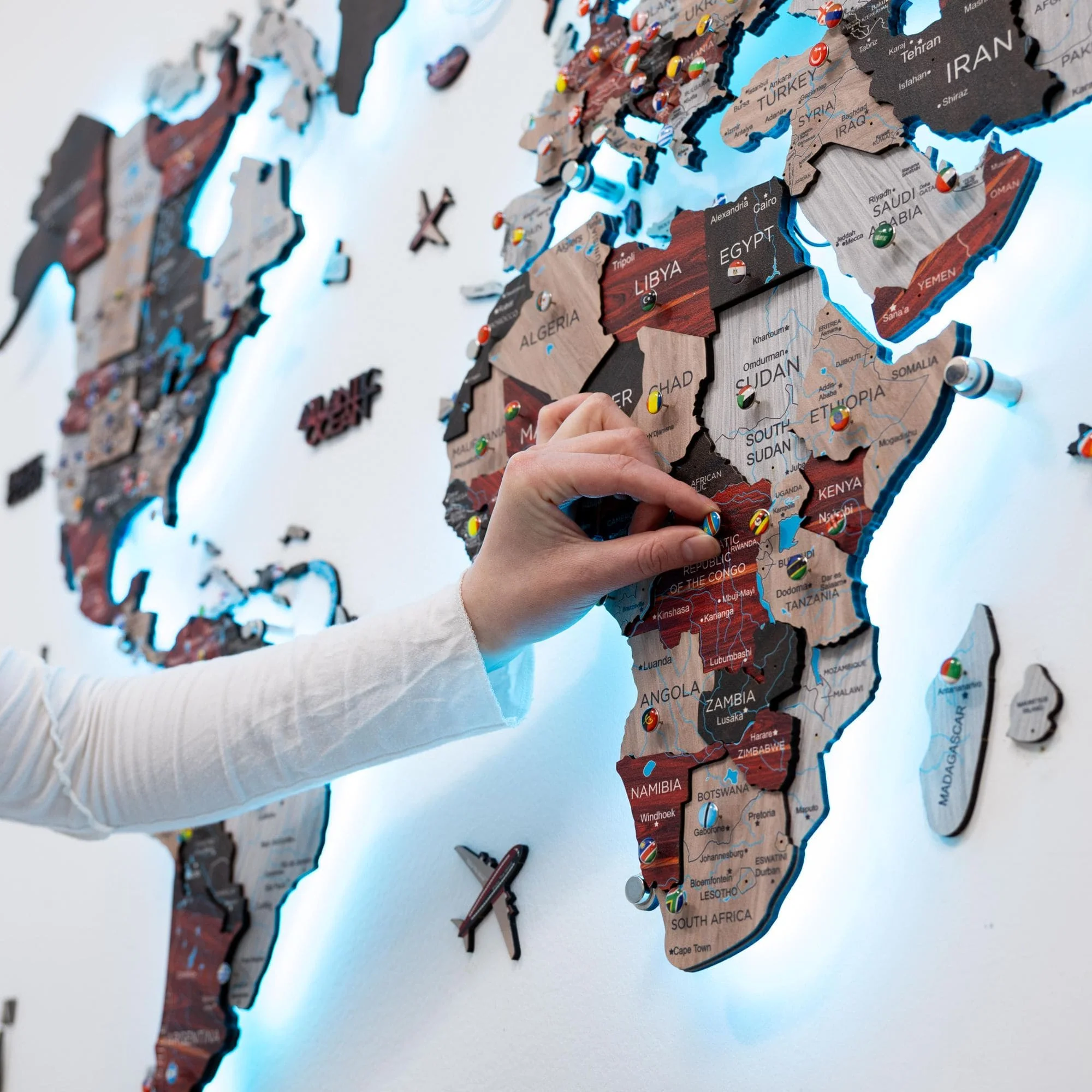 3D LED / LUMINOUS Wooden World Map 3.0 Urban - Image 11