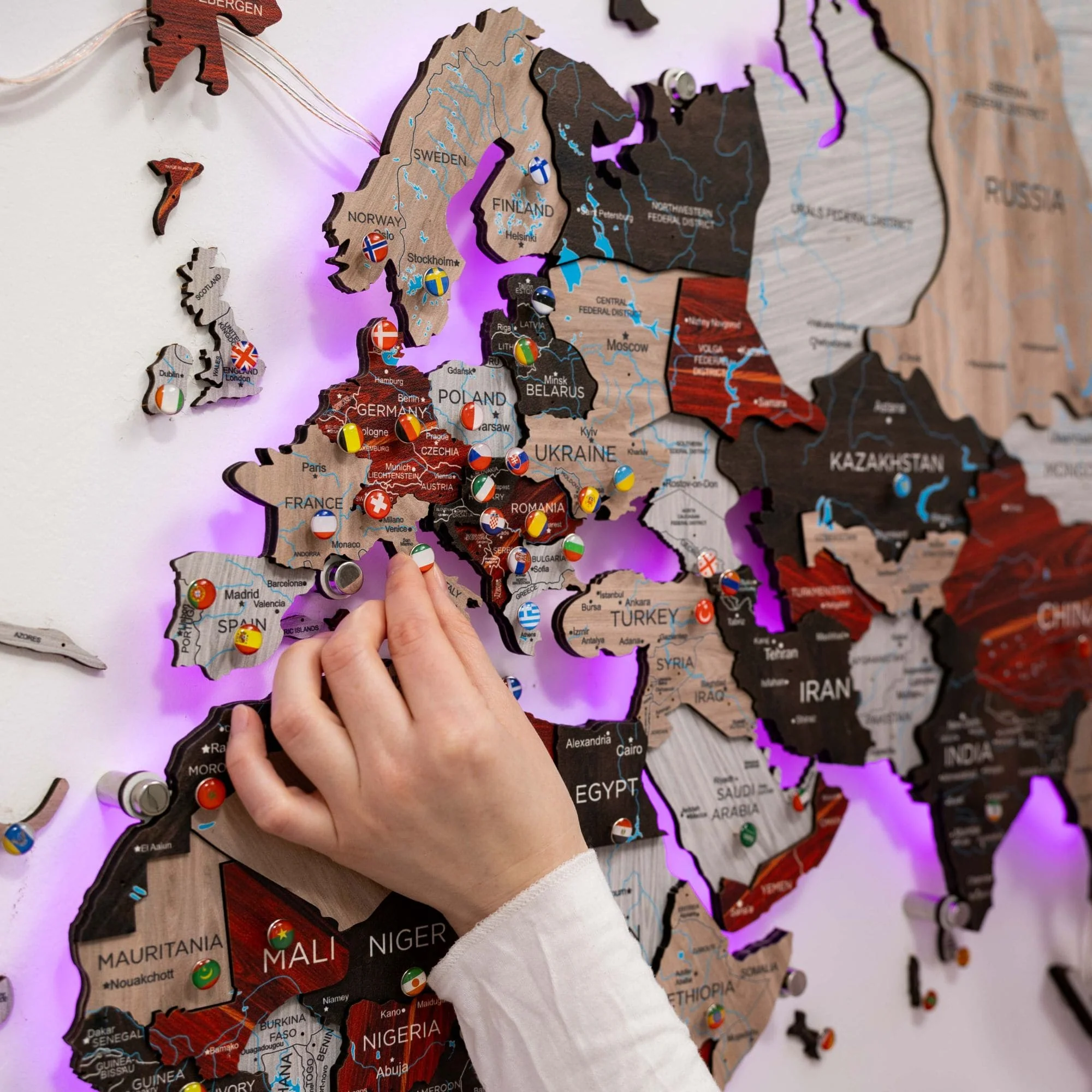 3D LED / LUMINOUS Wooden World Map 3.0 Urban - Image 5