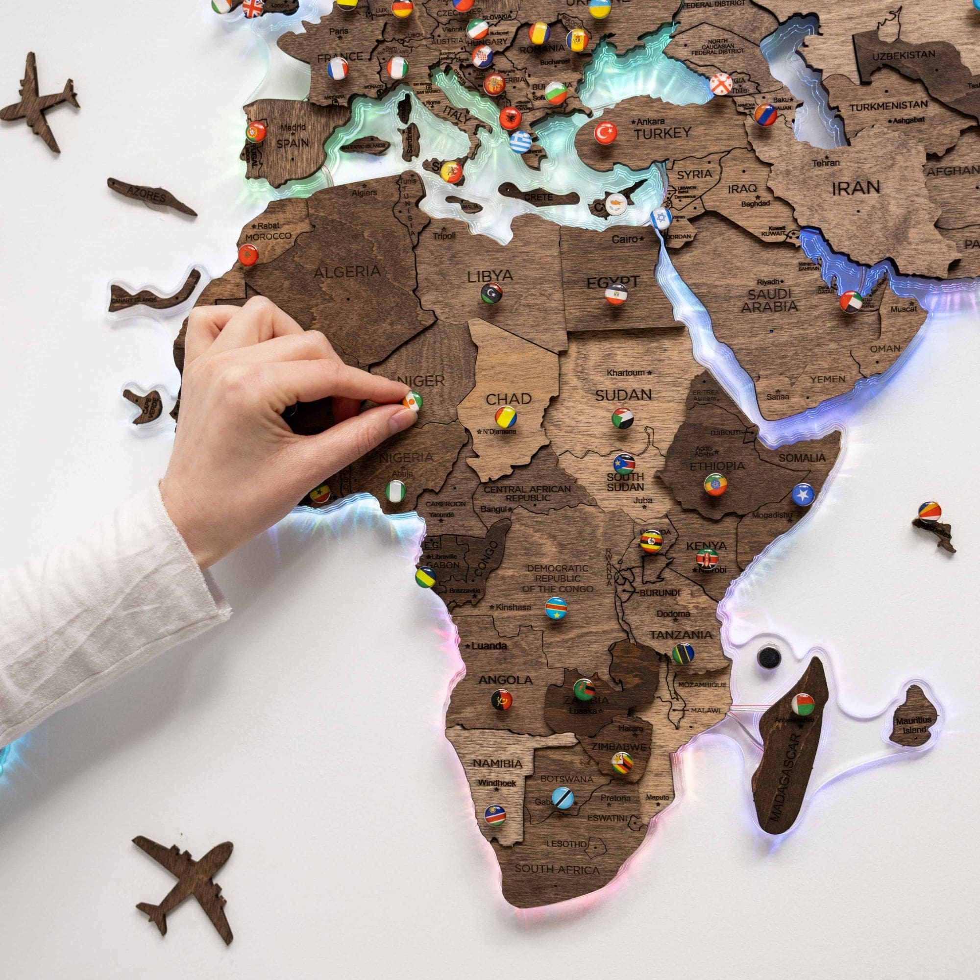 3D LED Wooden World Map 2.0 Dark Walnut - Image 5