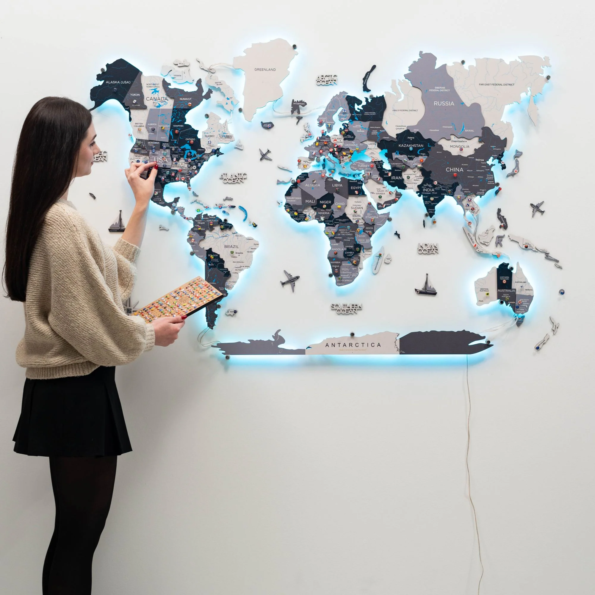 3D LED / LUMINOUS Wooden World Map 3.0 Nordik - Image 7