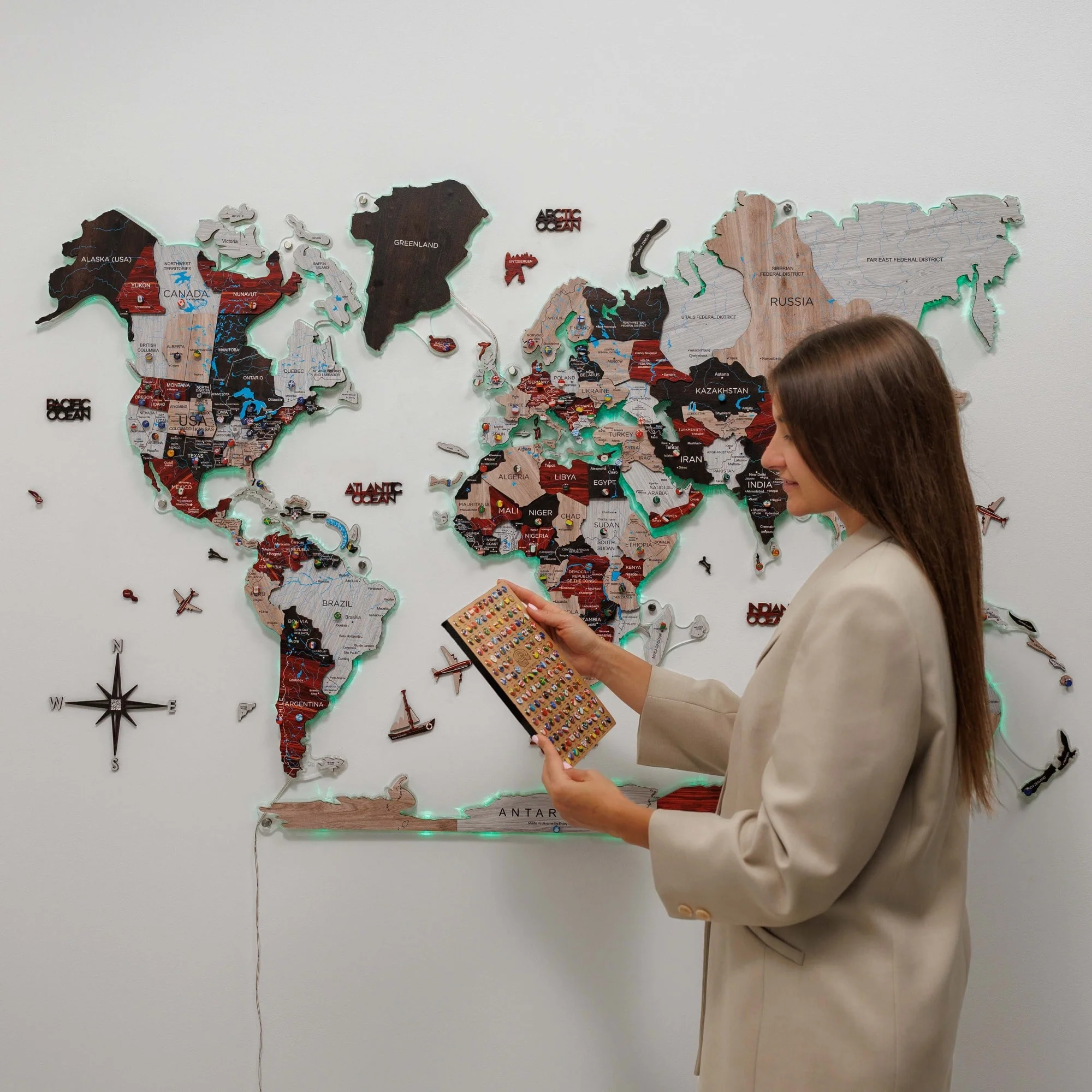 3D LUMINOUS LED Wooden World Map 2.0 Urban - Image 11