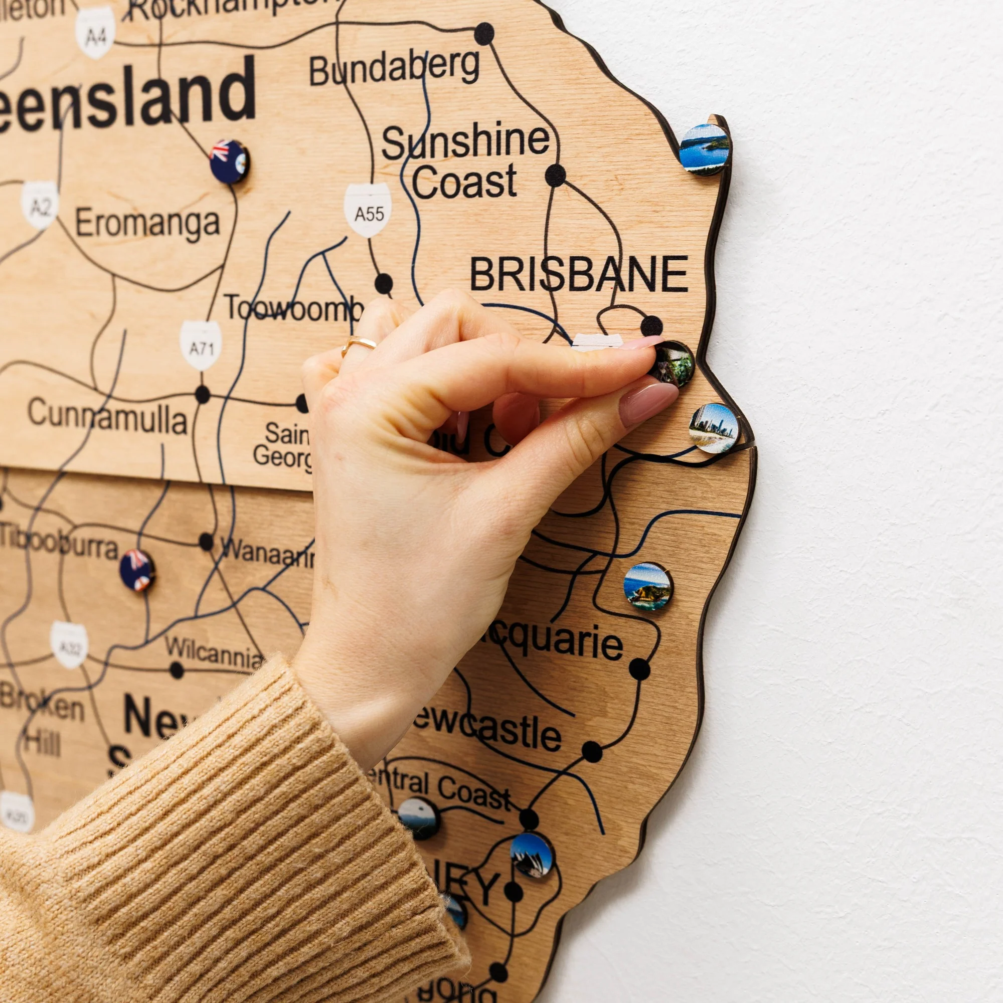 3D Wooden Map of Australia - Gold - Image 5