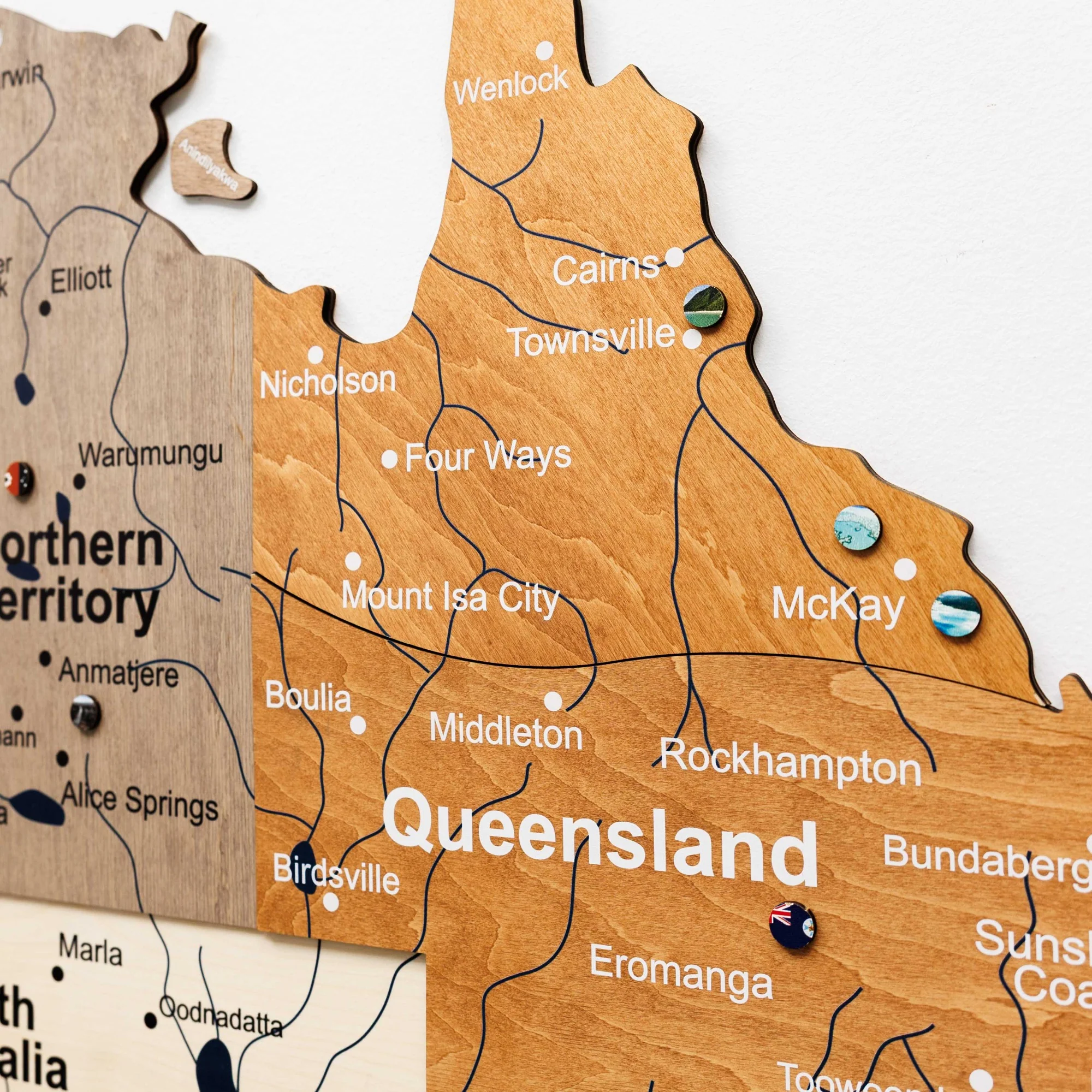 3D Wooden Map of Australia - Multicolor - Image 3