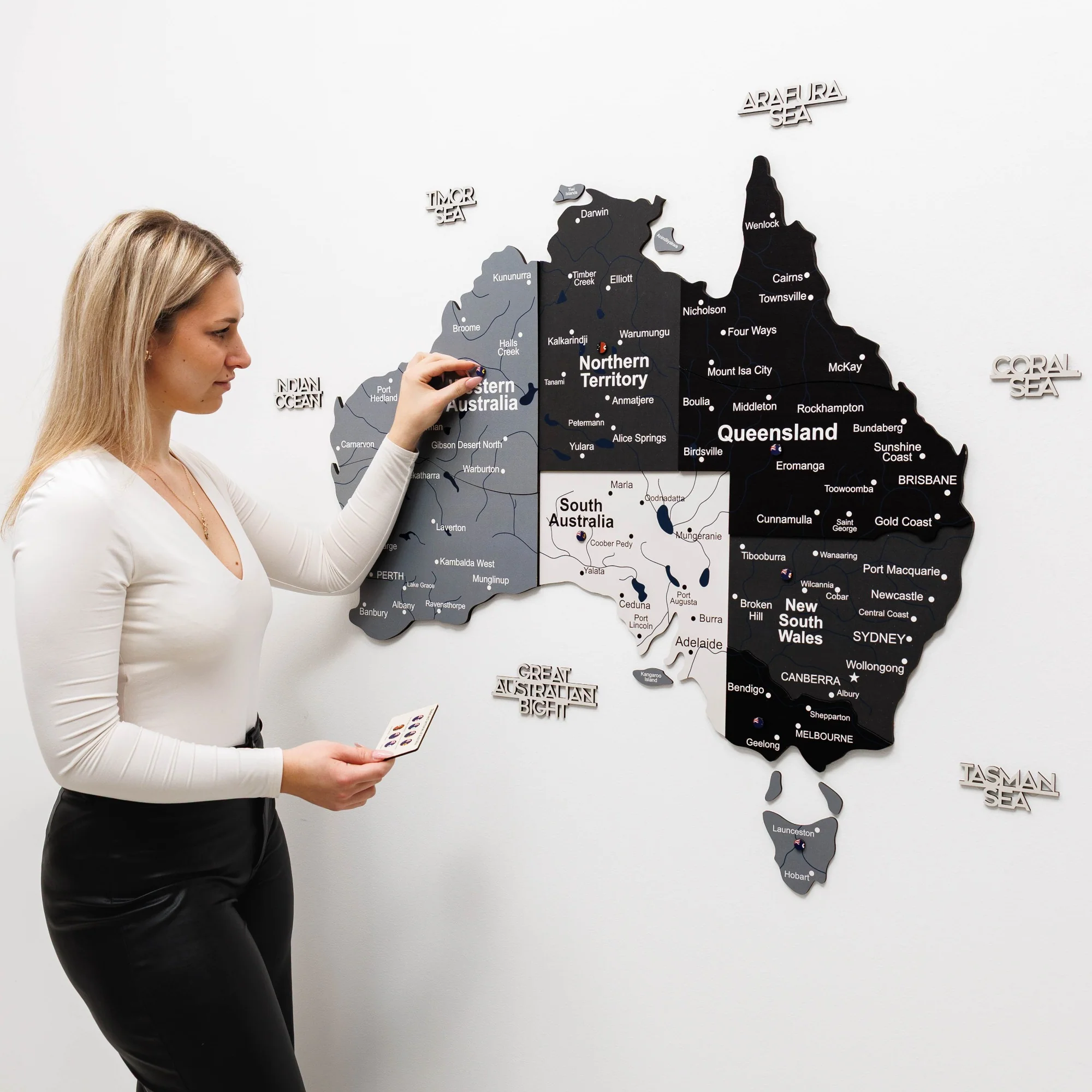 3D Wooden Map of Australia - Nordik - Image 3