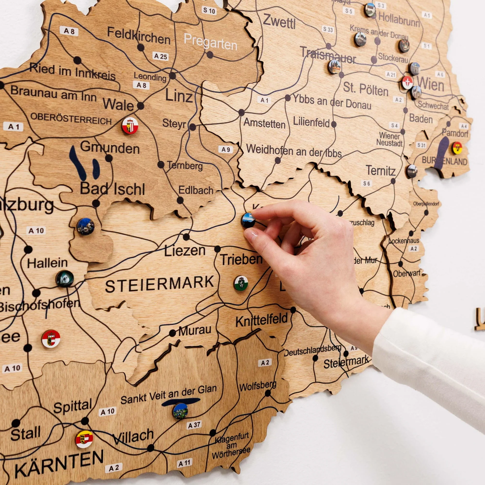3D Wooden Map of Austria - Gold - Image 4