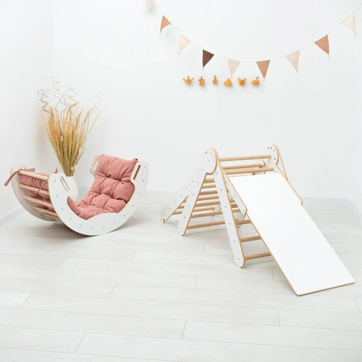 4 in 1 Indoor Climbing Set: Pikler Triangle + Slide + Ladder + Arch - Image 5