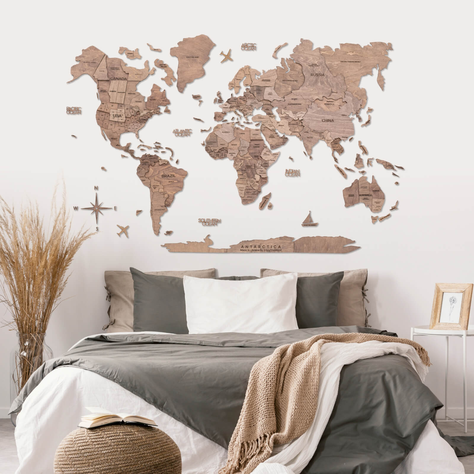 Bundle: Wooden Map and Airplanes Pins - Image 5
