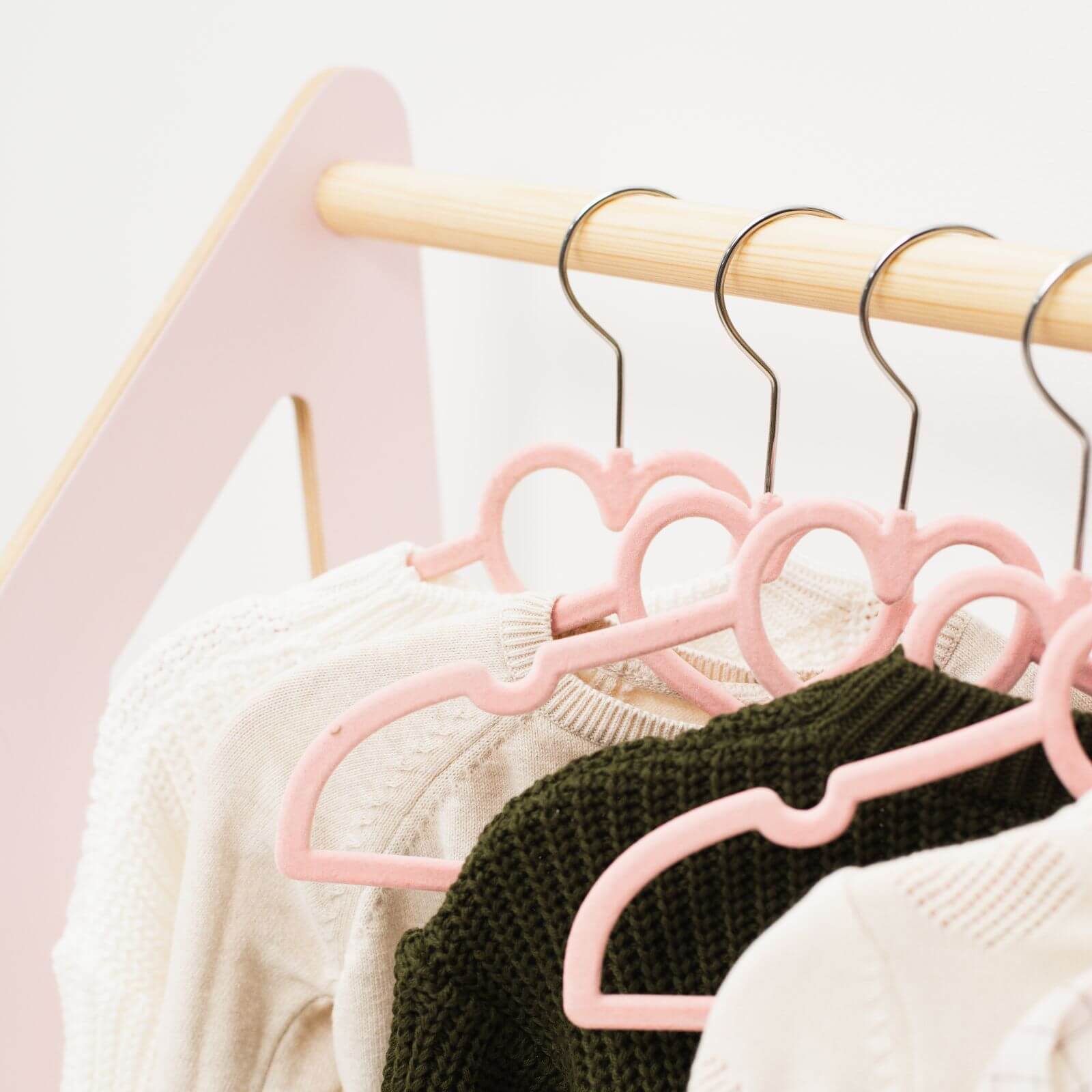 Kids Clothing Rack - Image 3