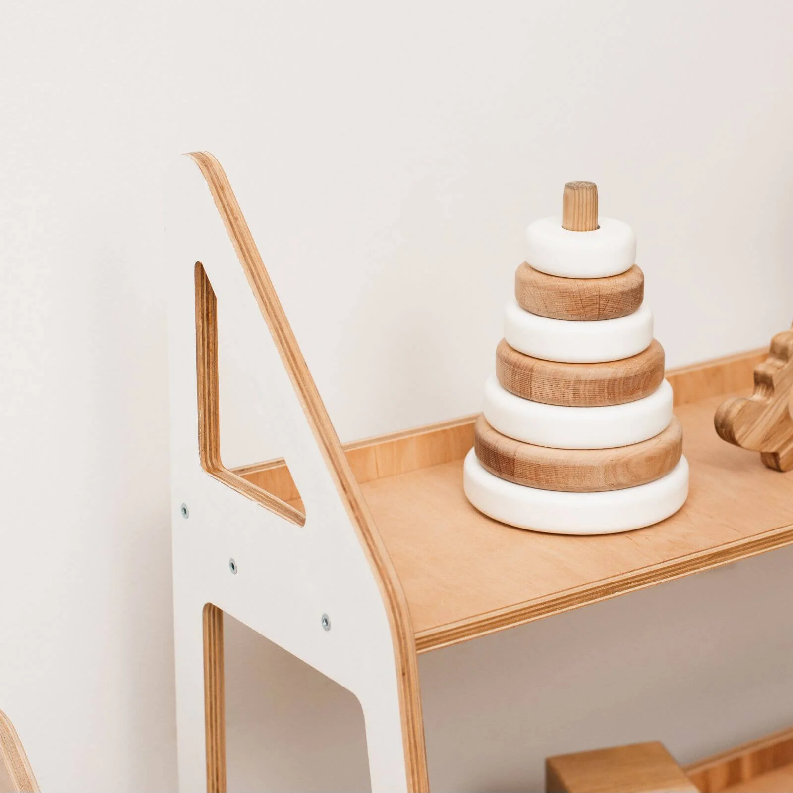 Montessori Toy Shelf - Image 6