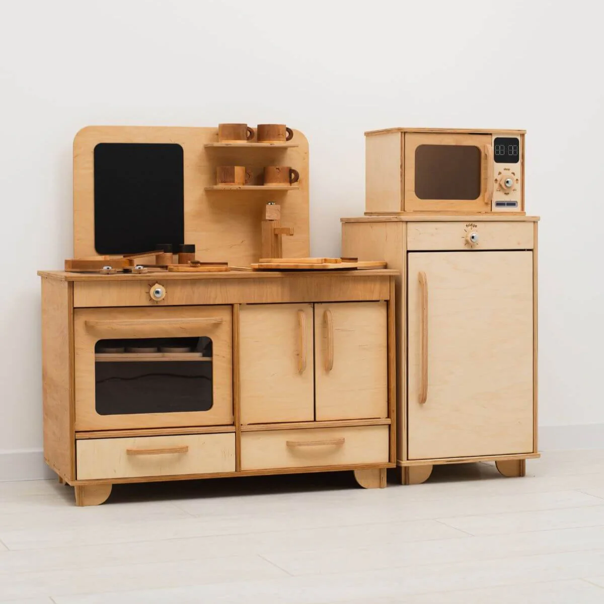 Play Fridge - Image 13