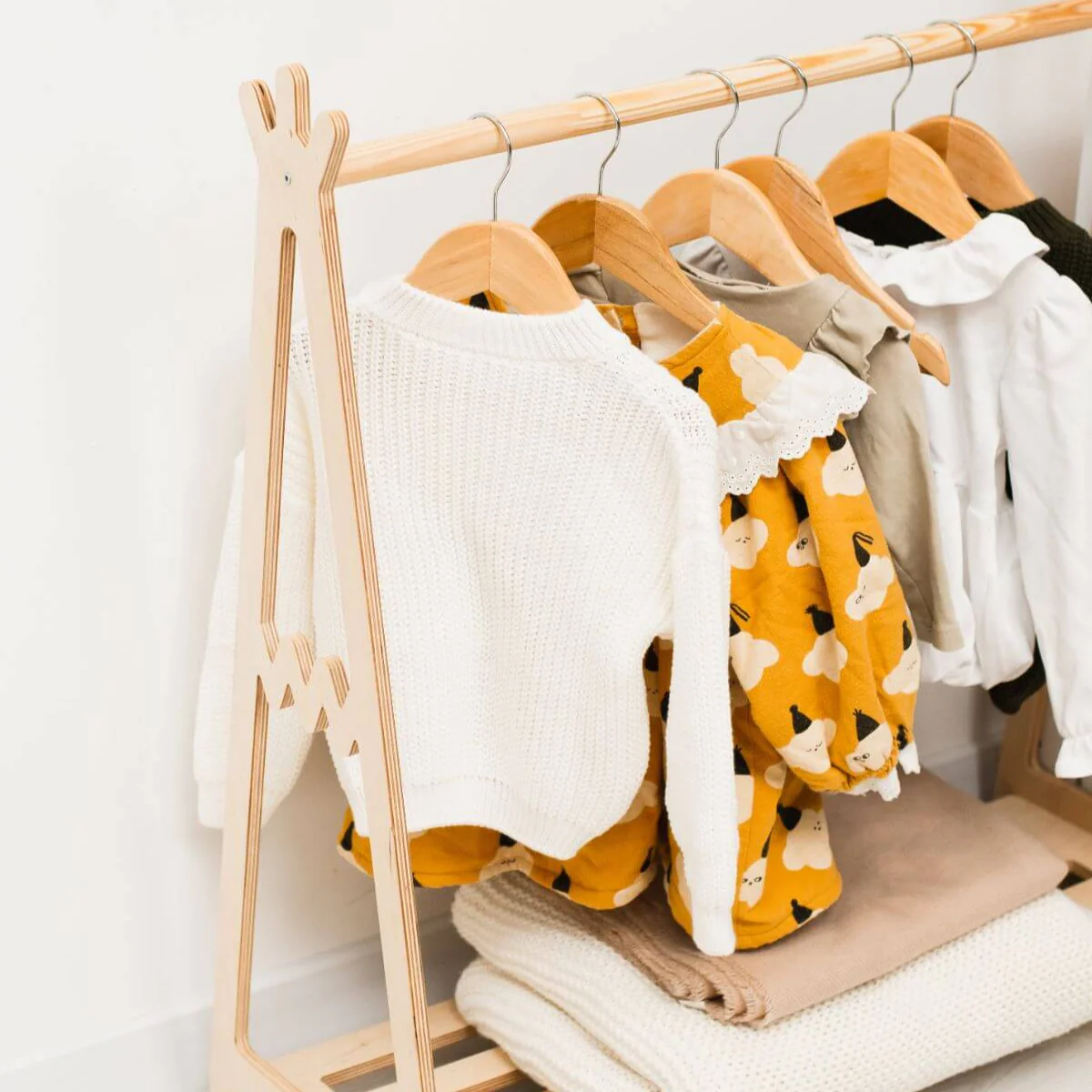 Teepee Clothing Rack - Image 4