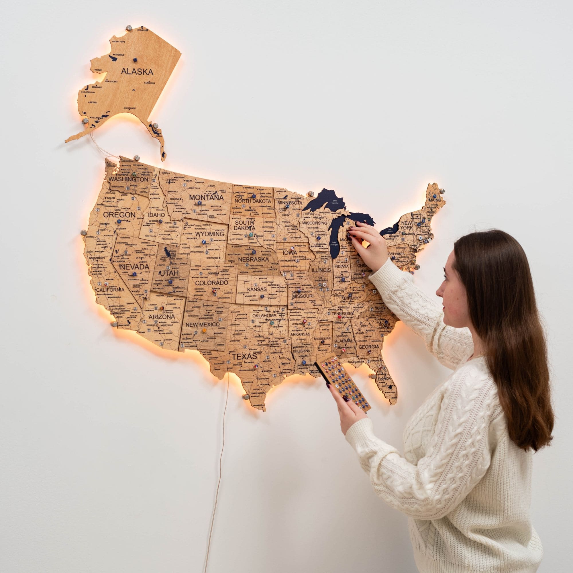 Wooden 3d LED Map of USA  - Gold - Image 3