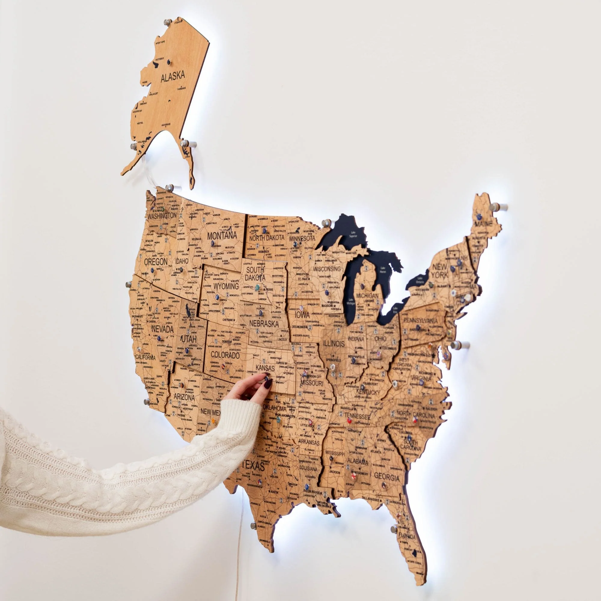 Wooden 3d LED Map of USA  - Gold - Image 6