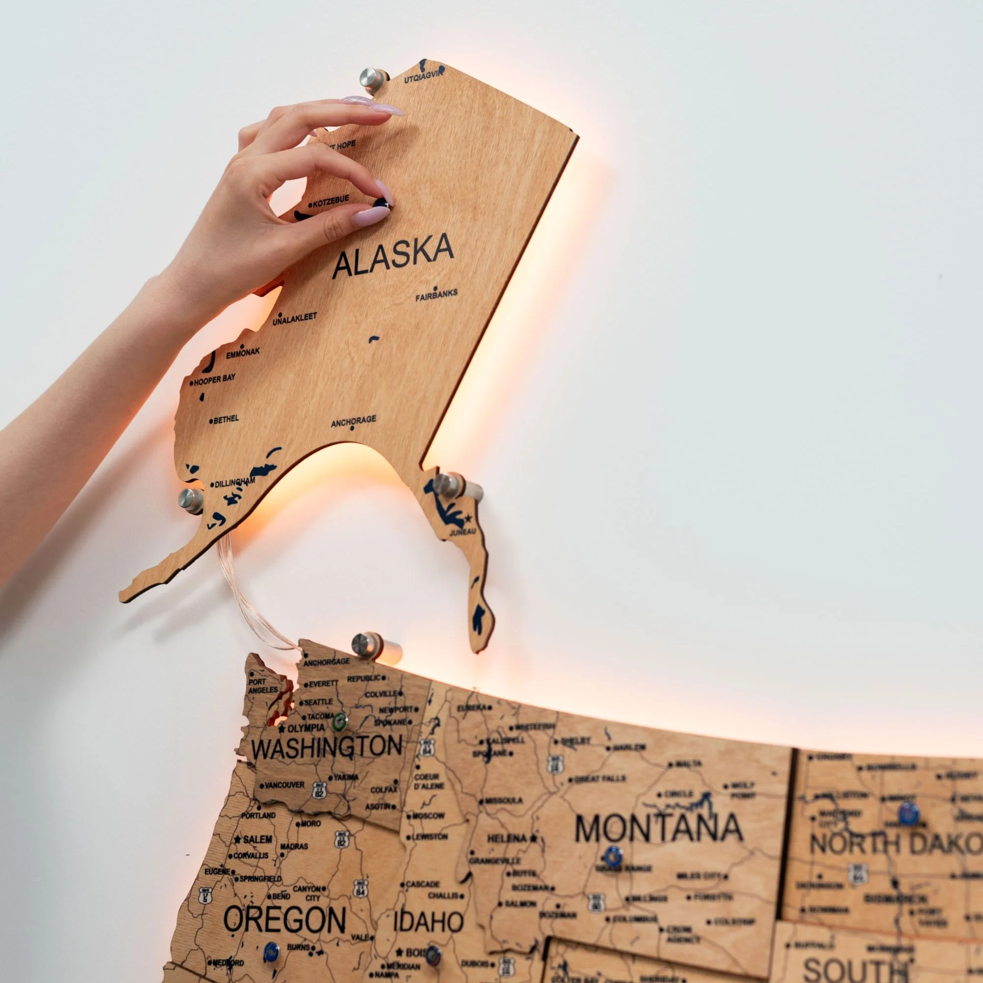 Wooden 3d LED Map of USA  - Gold - Image 8