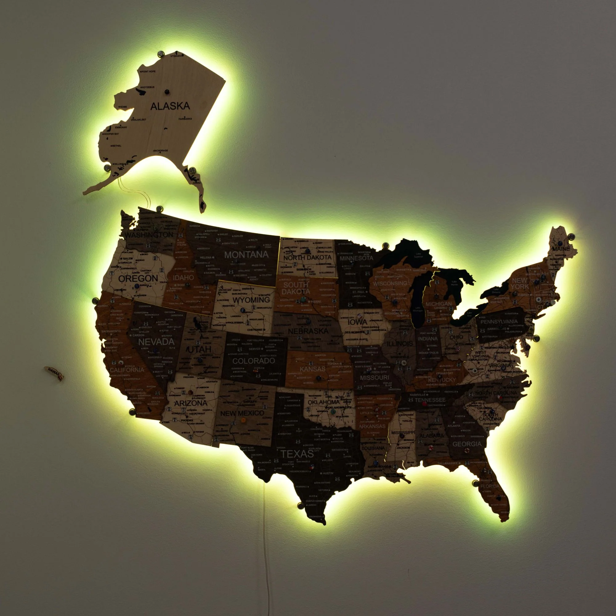 Wooden 3d LED Map of USA - Multicolor - Image 12