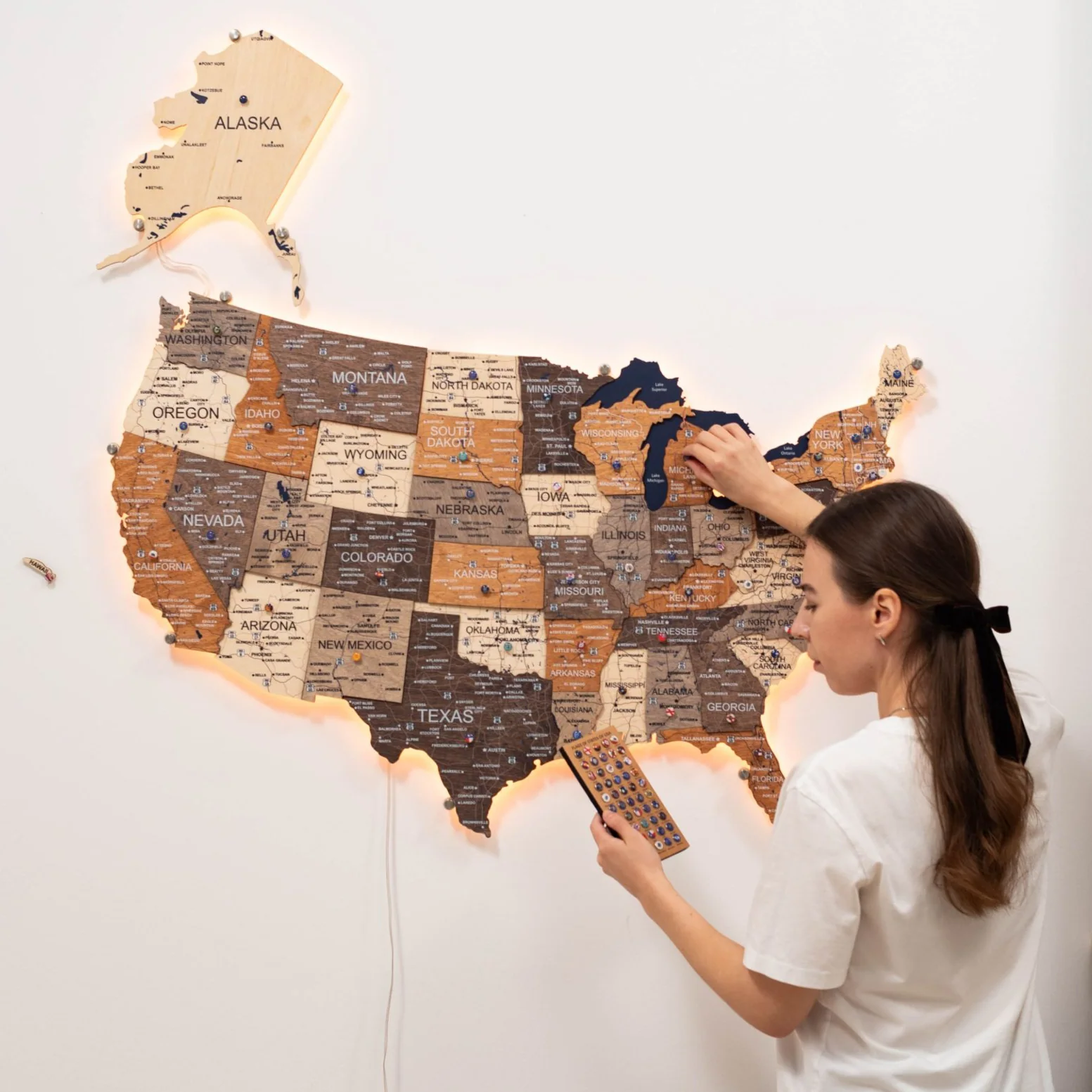 Wooden 3d LED Map of USA - Multicolor - Image 4