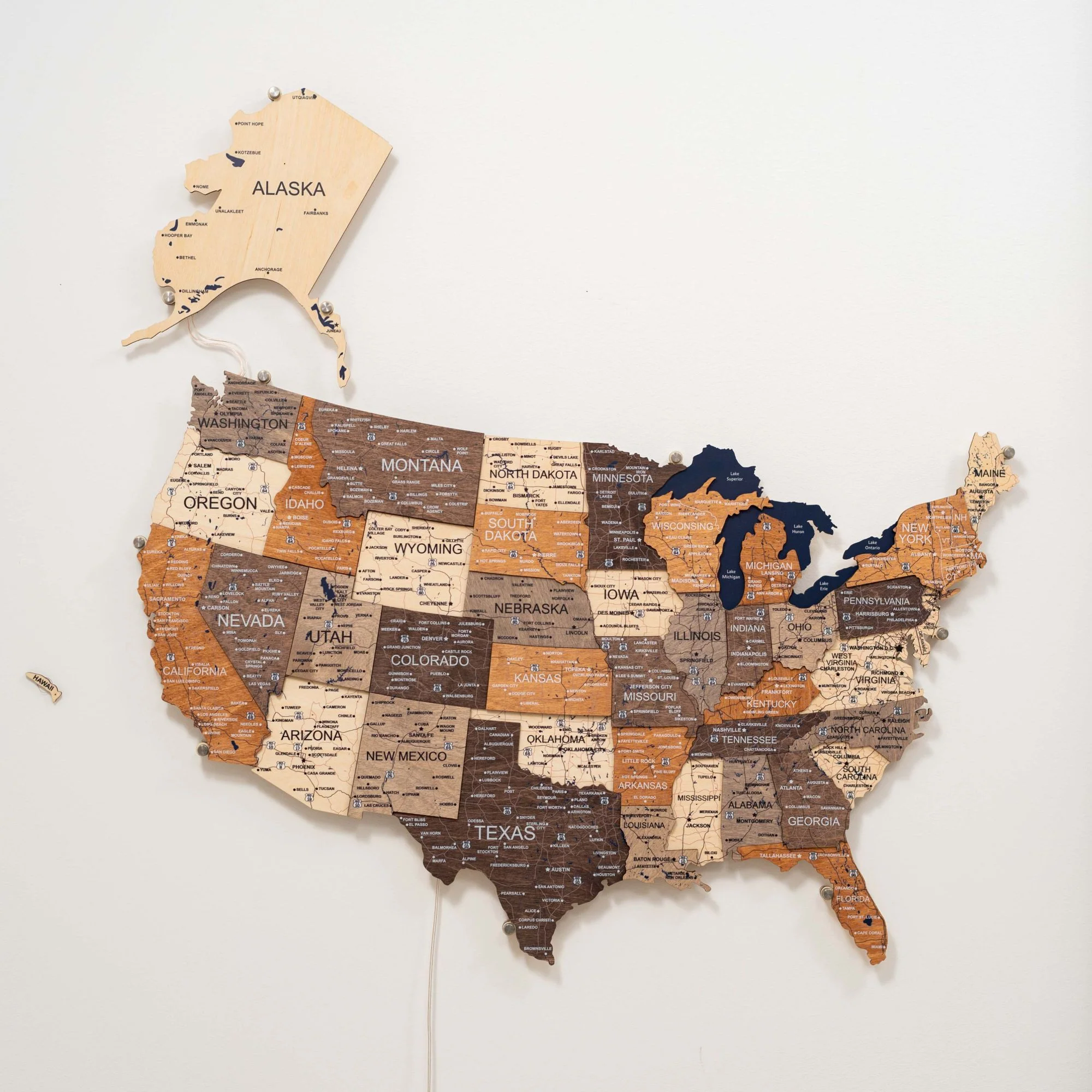 Wooden 3d LED Map of USA - Multicolor - Image 9