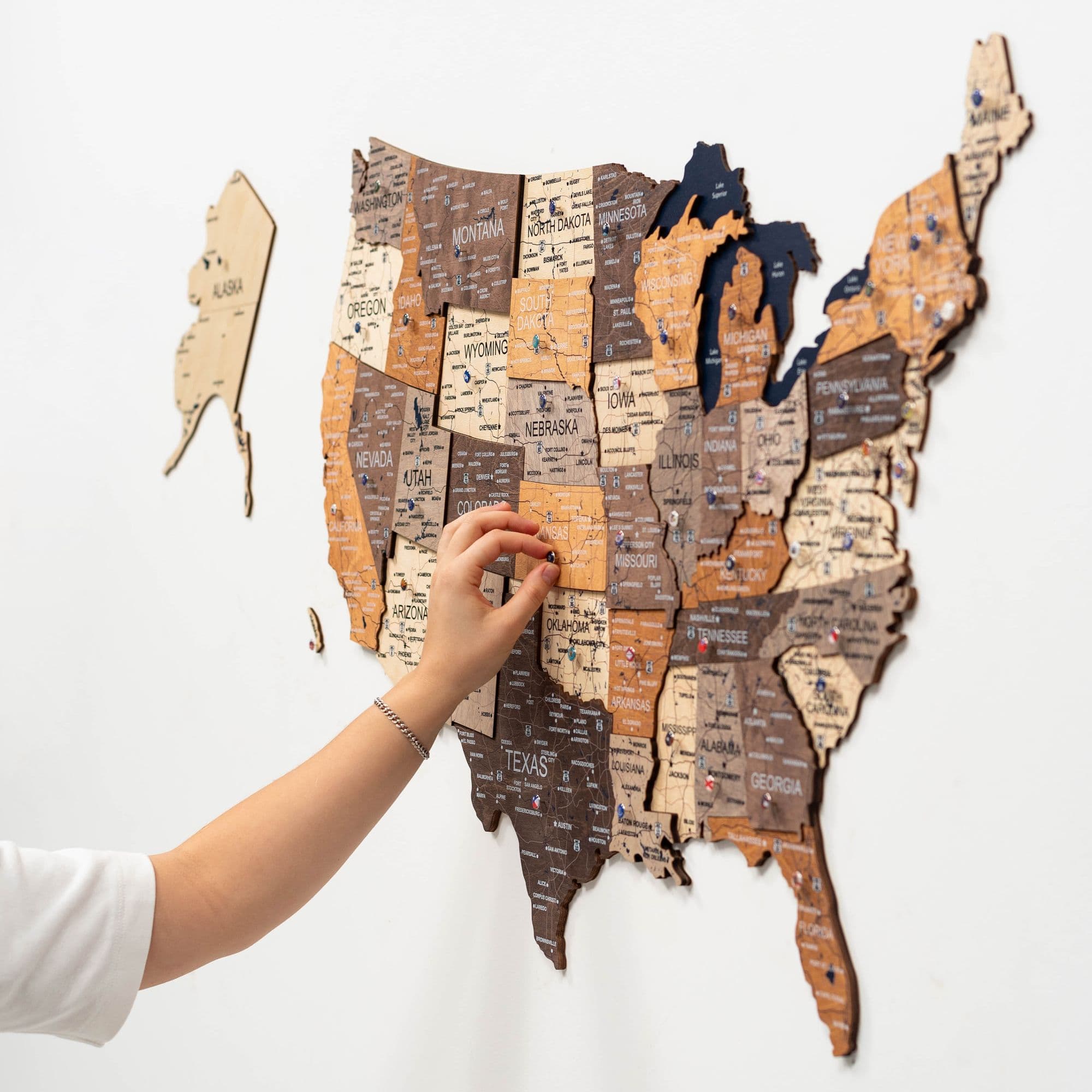 Wooden 3d Map of USA - Multicolor - Image 9