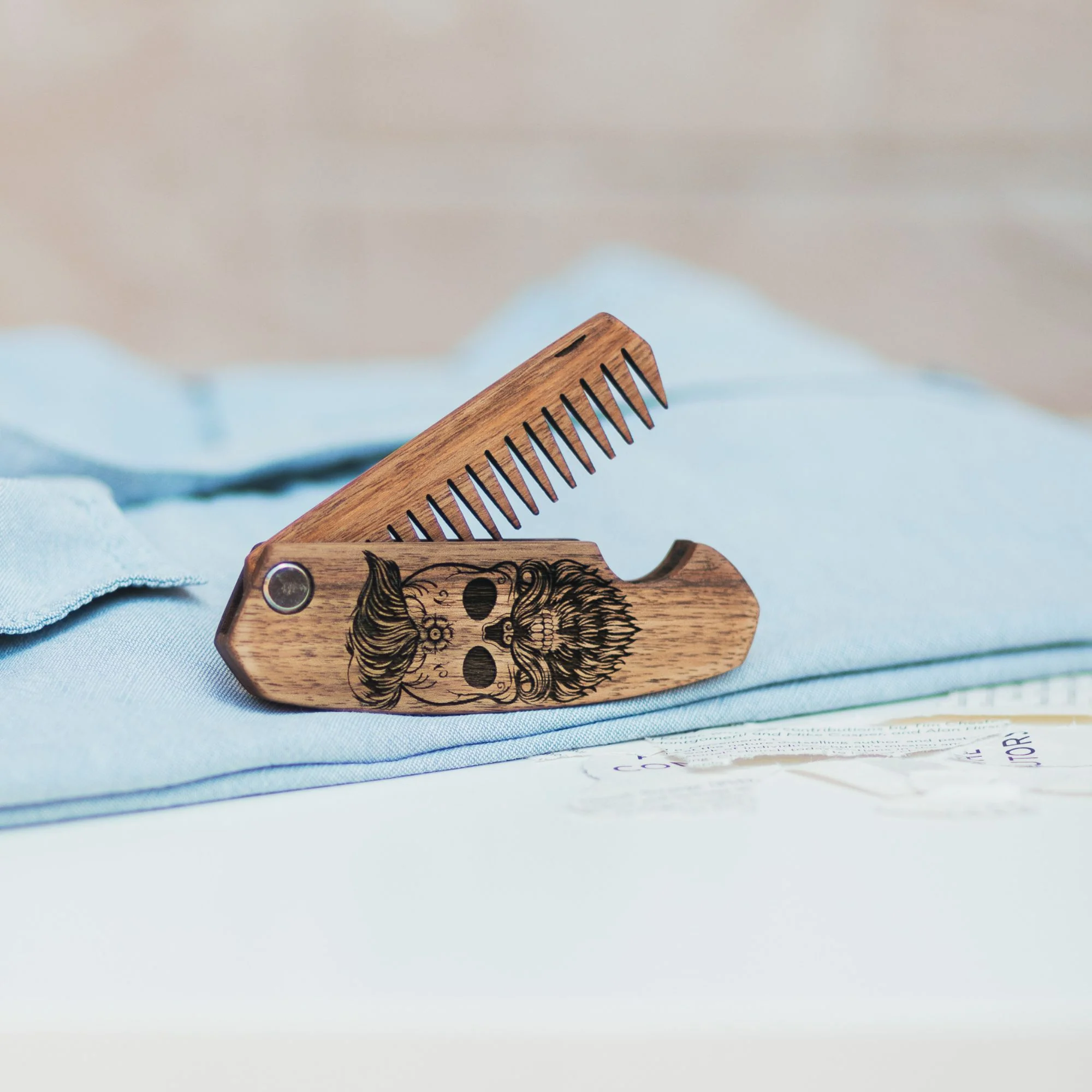 Wooden Beard Comb – Skull Design - Image 9