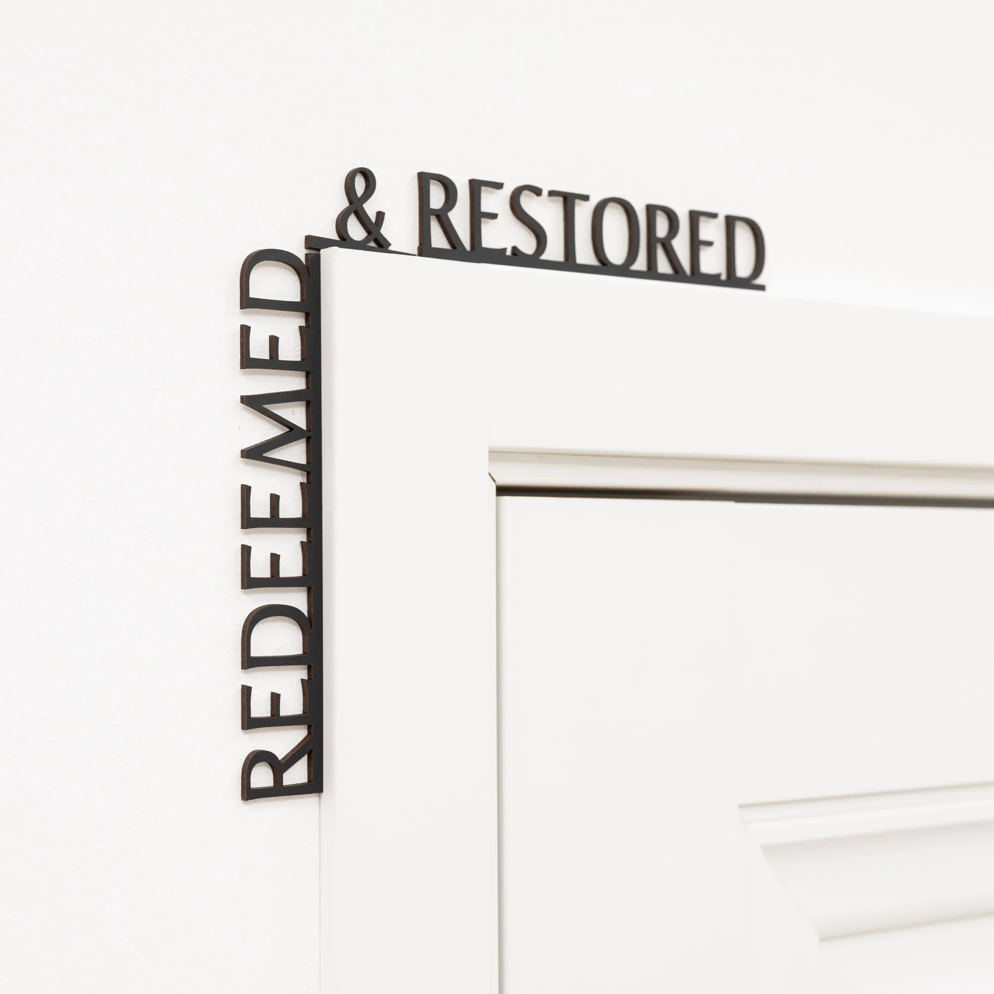 Wooden Corner Quote – Redeemed & Restored - Image 6