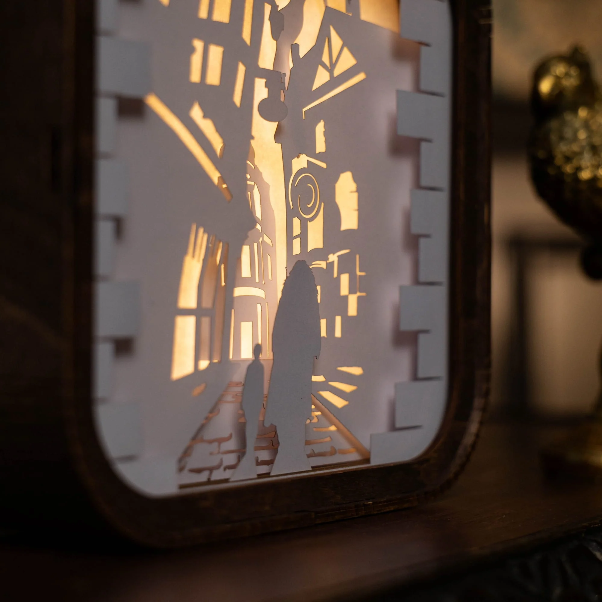 Wooden Harry Potter Night Light - Diagon Alley - Image 5