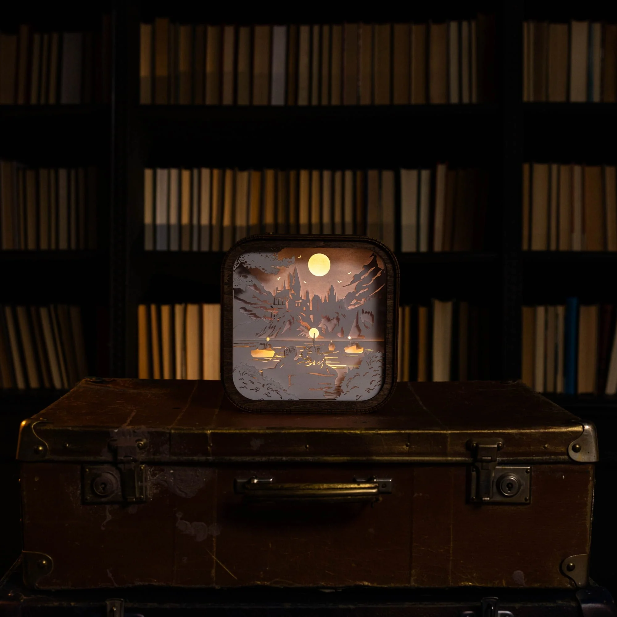 Wooden Harry Potter Night Light - Journey to Hogwarts - Image 9