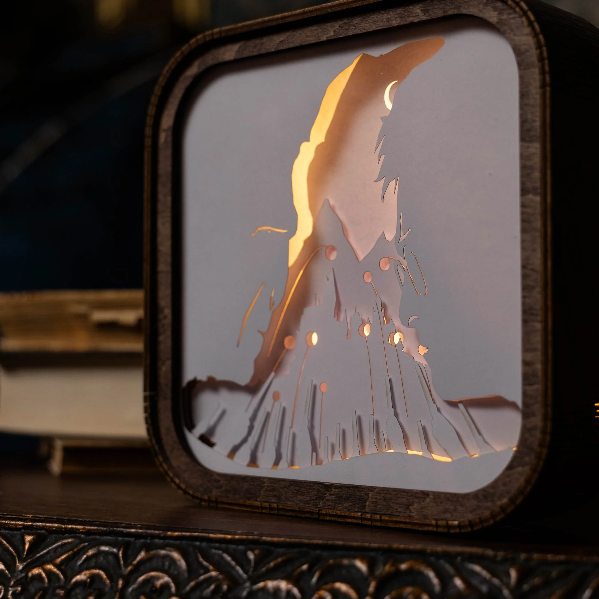Wooden Harry Potter Night Light - Light vs Darkness - Image 3