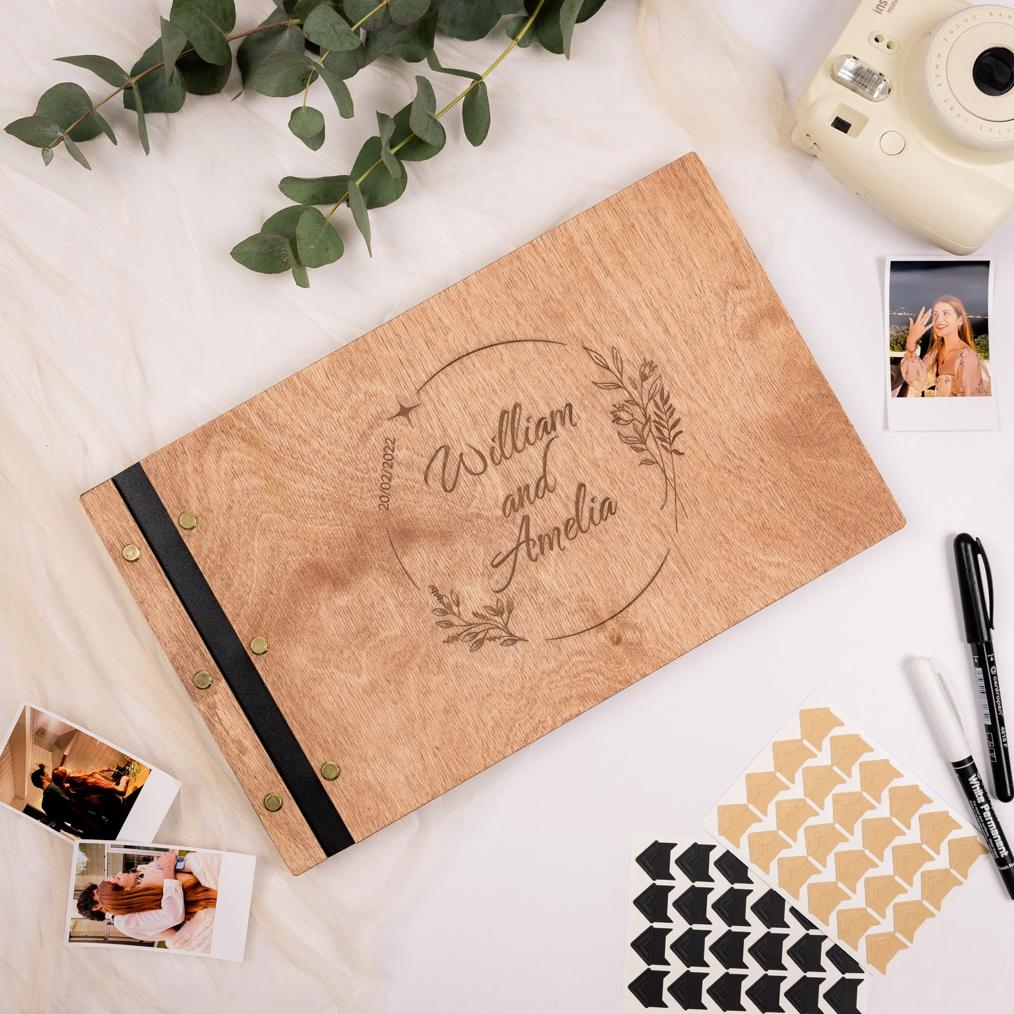 Wooden Photo Album - Wreath